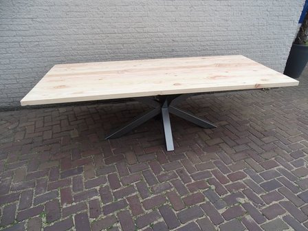 Tafel met spinpoot