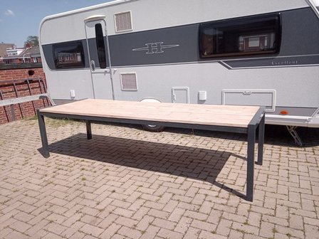 Hout staal tafel