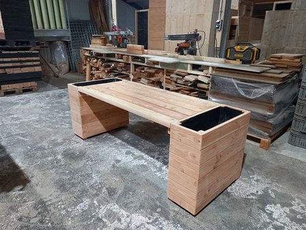 Bloembak tafel