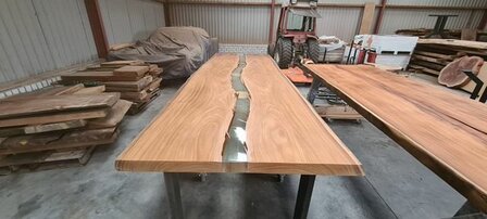 Riviertafel epoxy