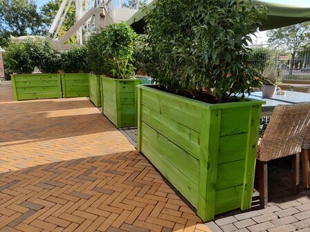 Houten plantenbakken