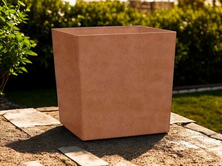 Roestkleur taps plantenbak