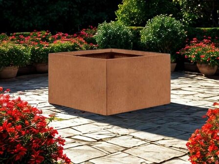 Kubus plantenbak met doorleefde roestlook