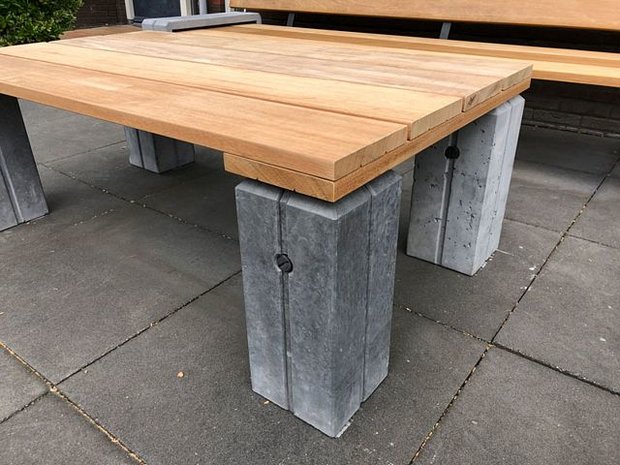 Tuintafel beton hout