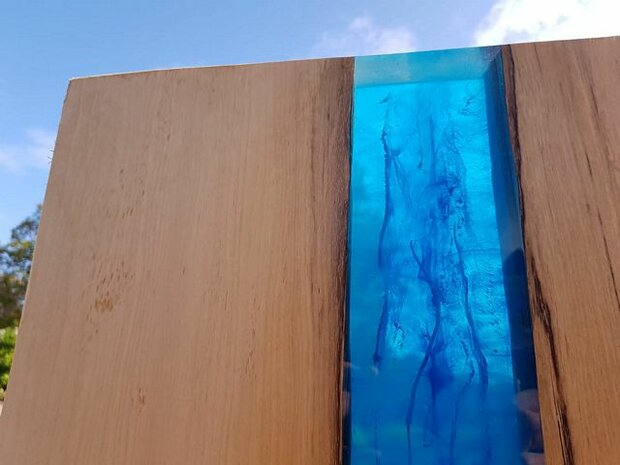 Boomstam riviertafel