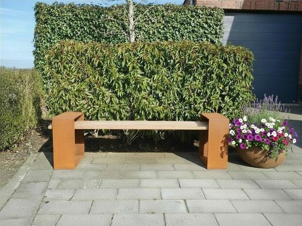 Cortenstalen tuinmeubel met hout