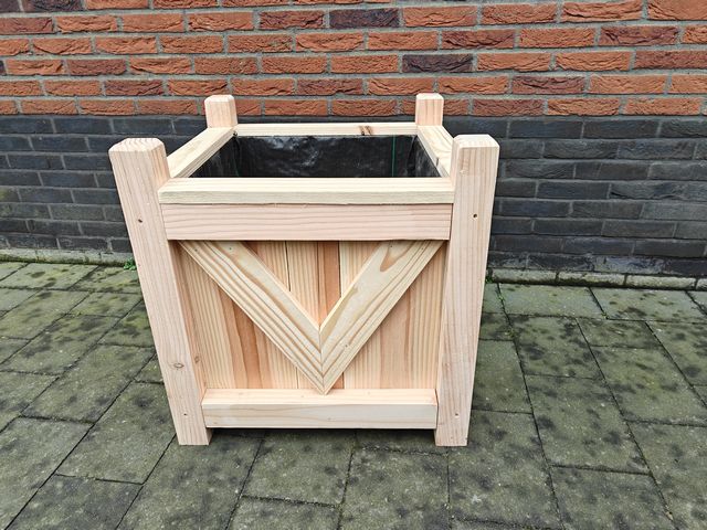 Plantenbak met v