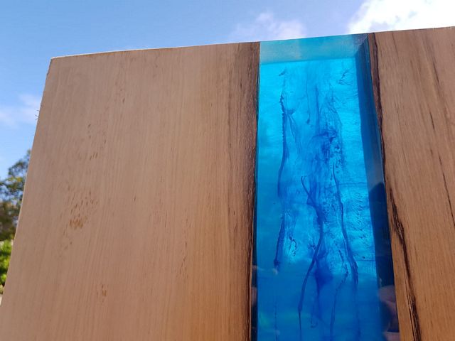 Boomstam riviertafel