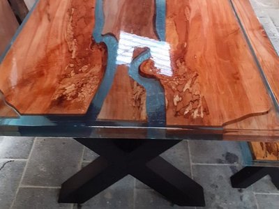 Uitverkoop epoxy tafel
